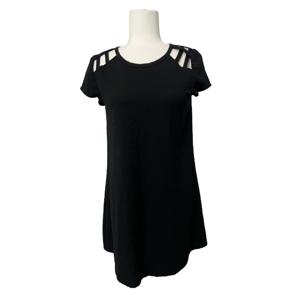 Speechless Black Dress with Zipper Detail